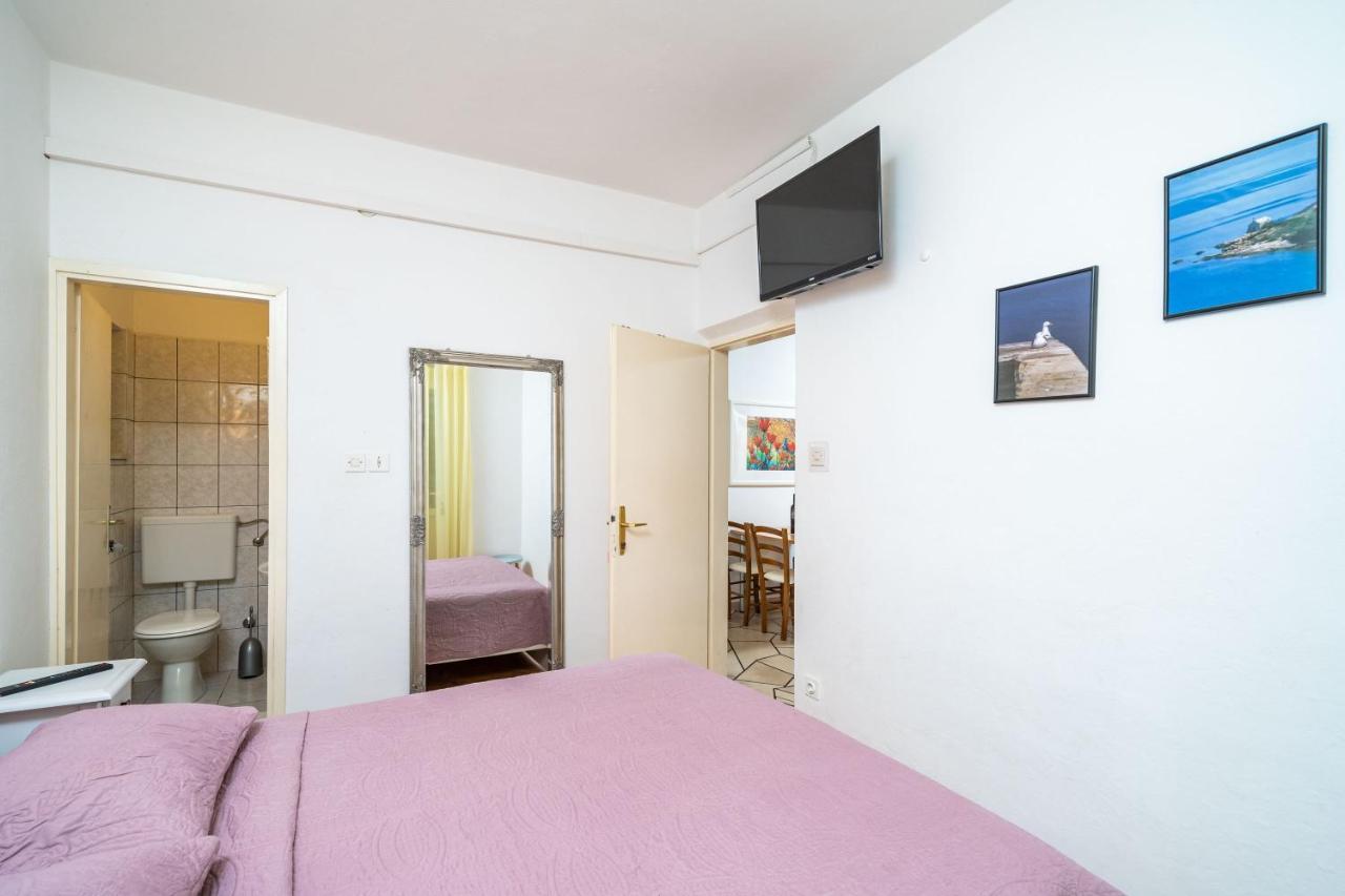 Apartments Nikolina Lumbarda Exterior photo